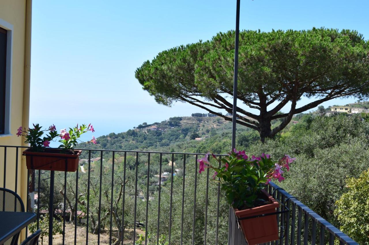 Fondo Santa Lucia Appartement SantʼAgata sui Due Golfi Kamer foto