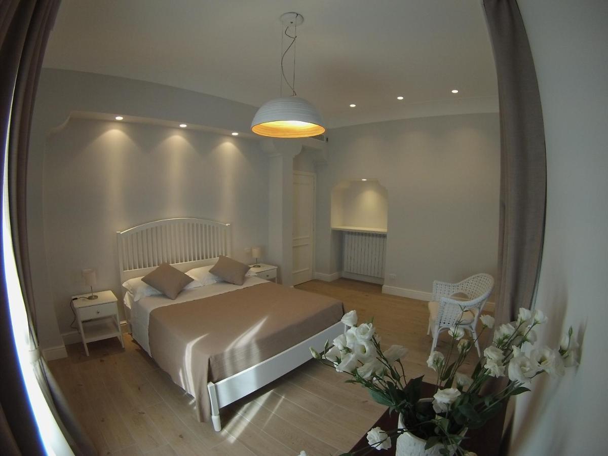 Fondo Santa Lucia Appartement SantʼAgata sui Due Golfi Kamer foto